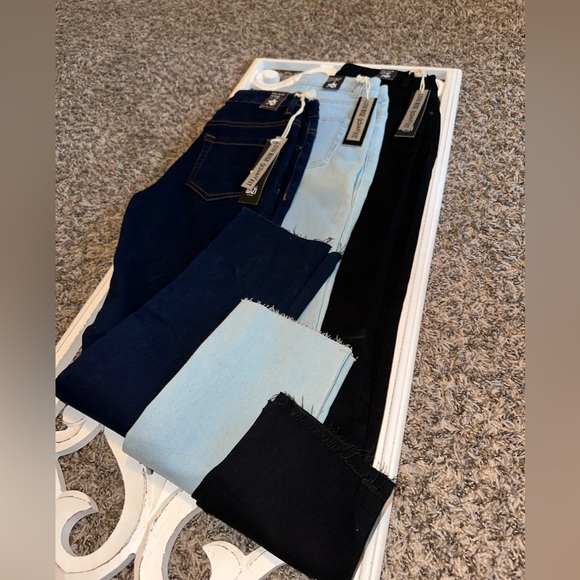 3 pairs of AMERICAN BAZI RIPPED WOMEN'S SKINNY JEANS NWTS! Size 3 ✨ - Picture 3 of 13